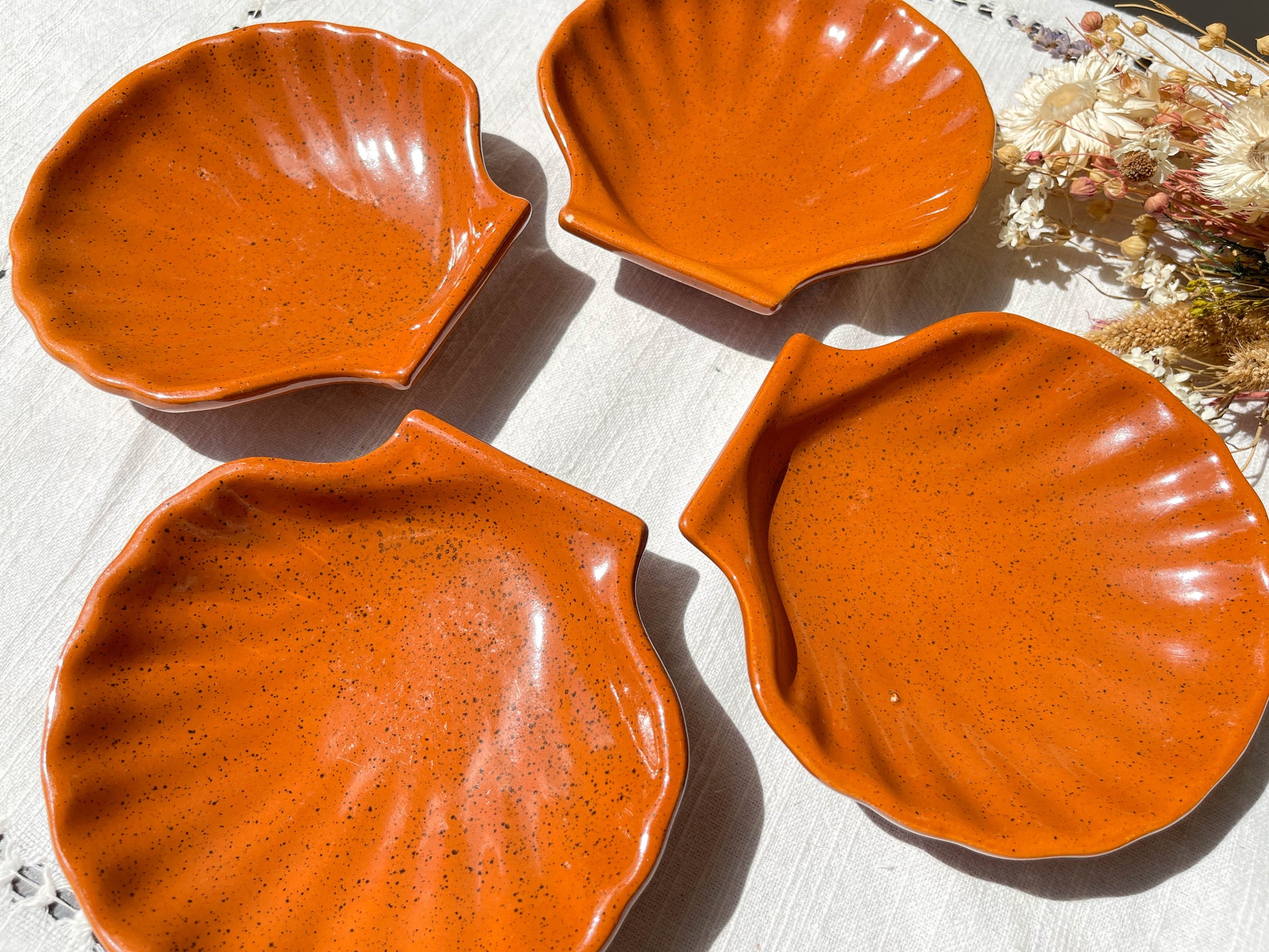 4 Vintage Coquilles St Jacques Céramique Emile Henry moucheté Made in France 1950