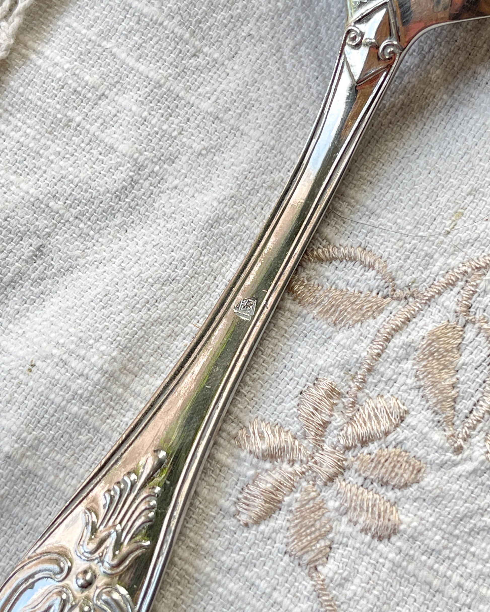 10 Cuillères à soupe vintage en métal style Rocaille