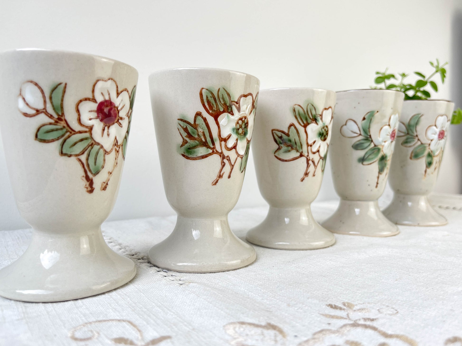 5 Mazagrans en grès vintage motif Fleuri Made in Corée 1980