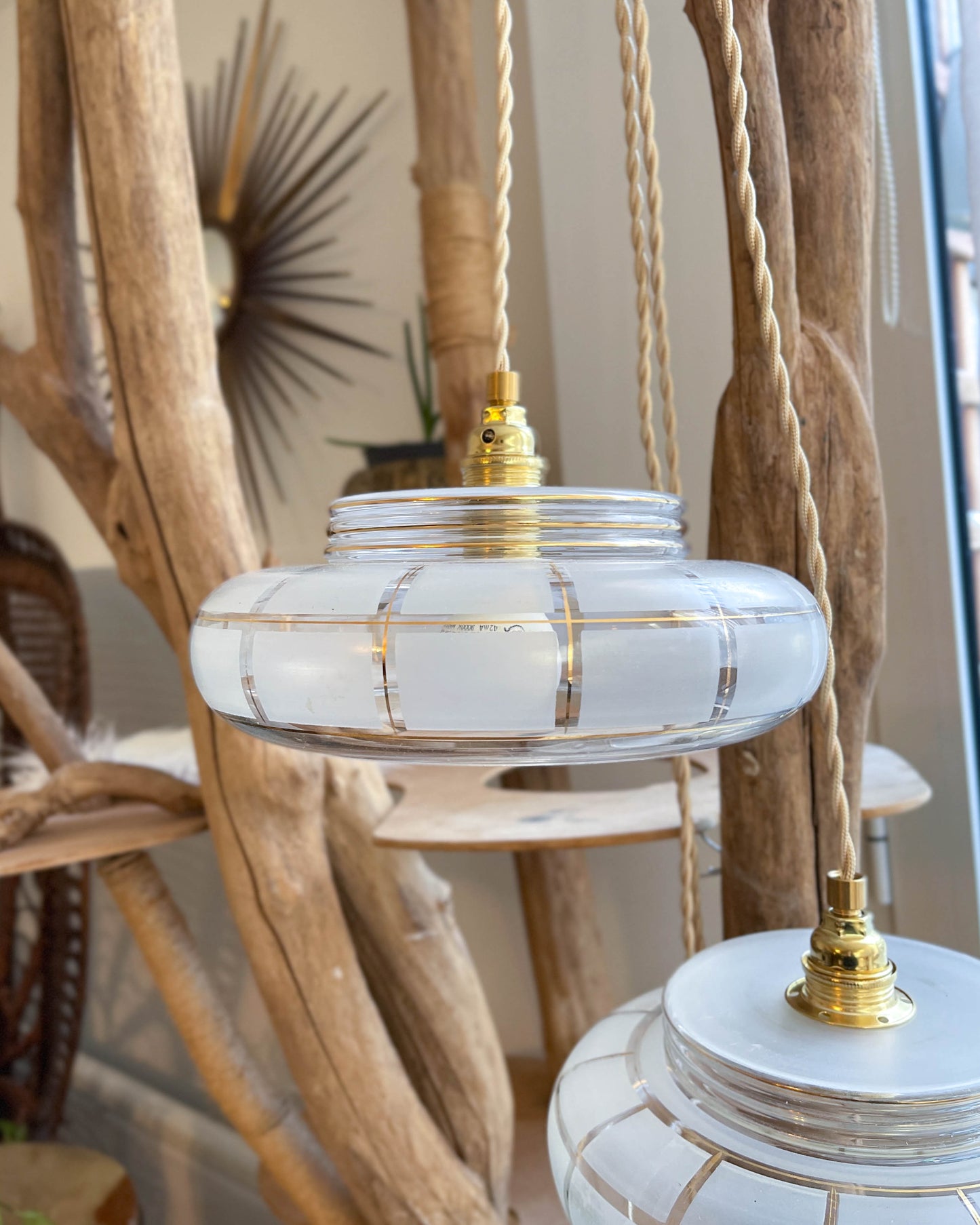 Paire de Baladeuses vintage globes verre dépoli et doré Art déco personnalisables