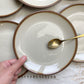 6 Petites Assiettes vintage en faïence beige marron