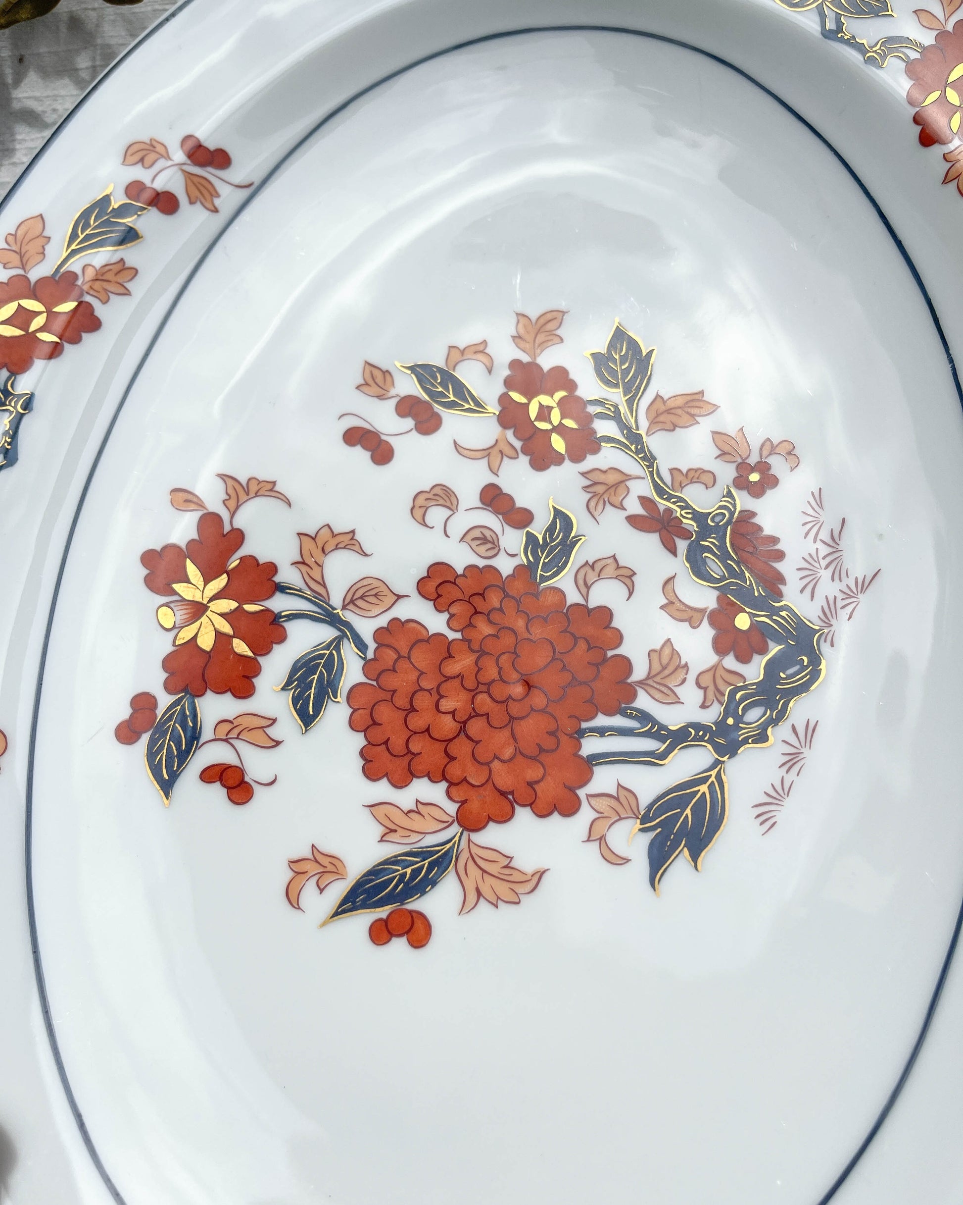 Plat oval en porcelaine de Limoges motif chinois XVIII ème YU-NAM Porcelaine de Paris