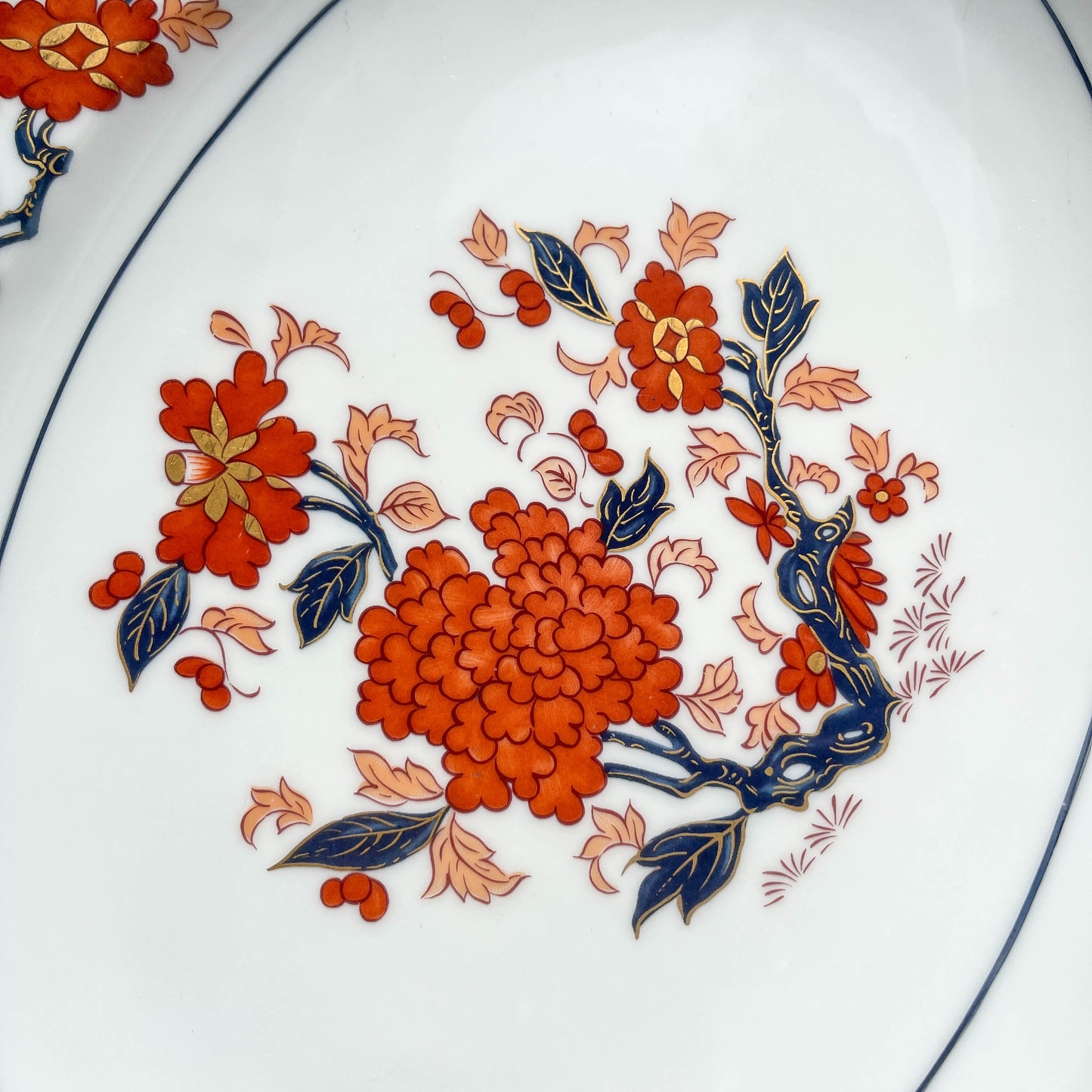 Plat oval en porcelaine de Limoges motif chinois XVIII ème YU-NAM Porcelaine de Paris