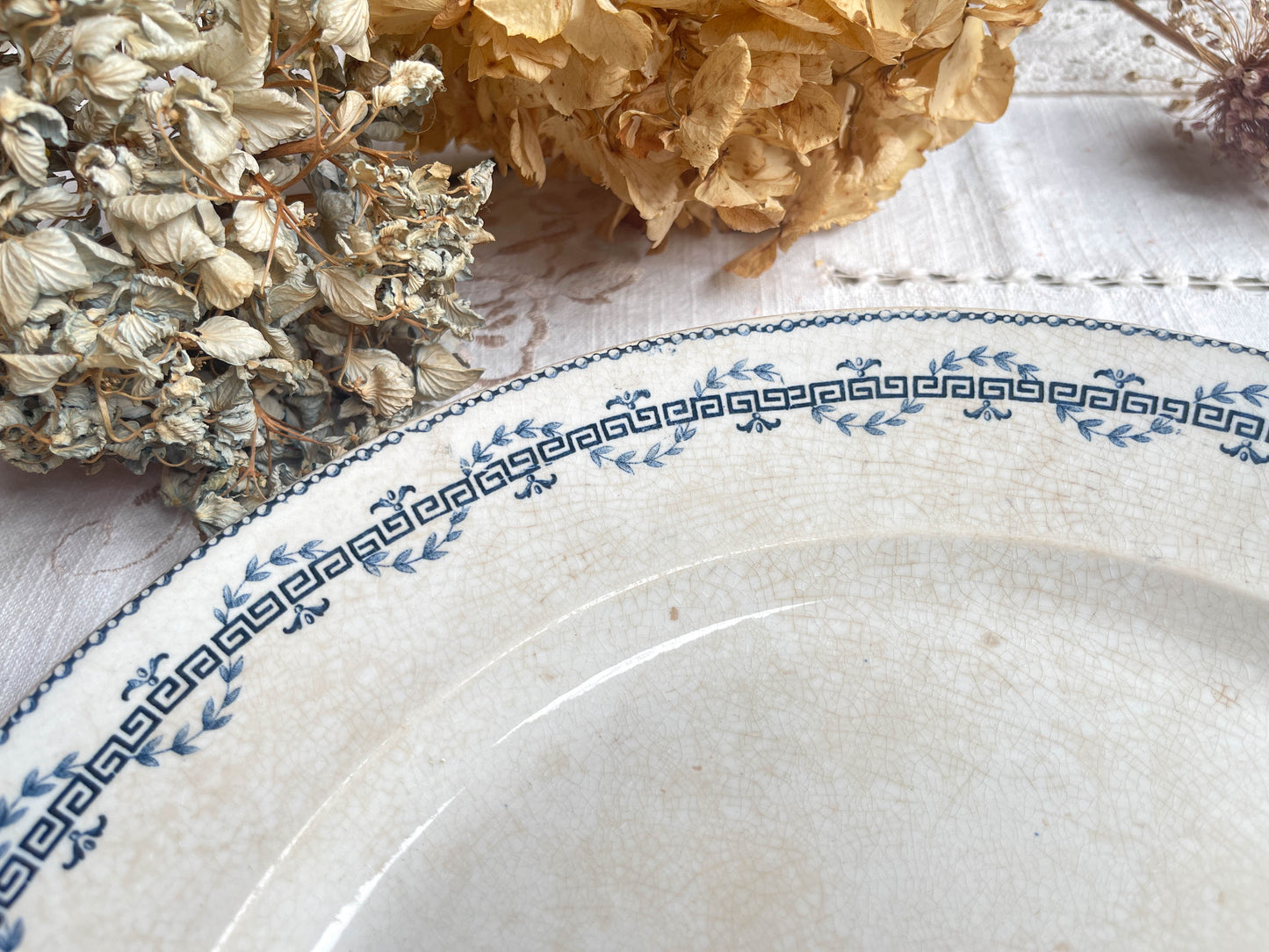 Plat rond vintage Terre de fer GIEN modèle AUSTERLITZ Made in France