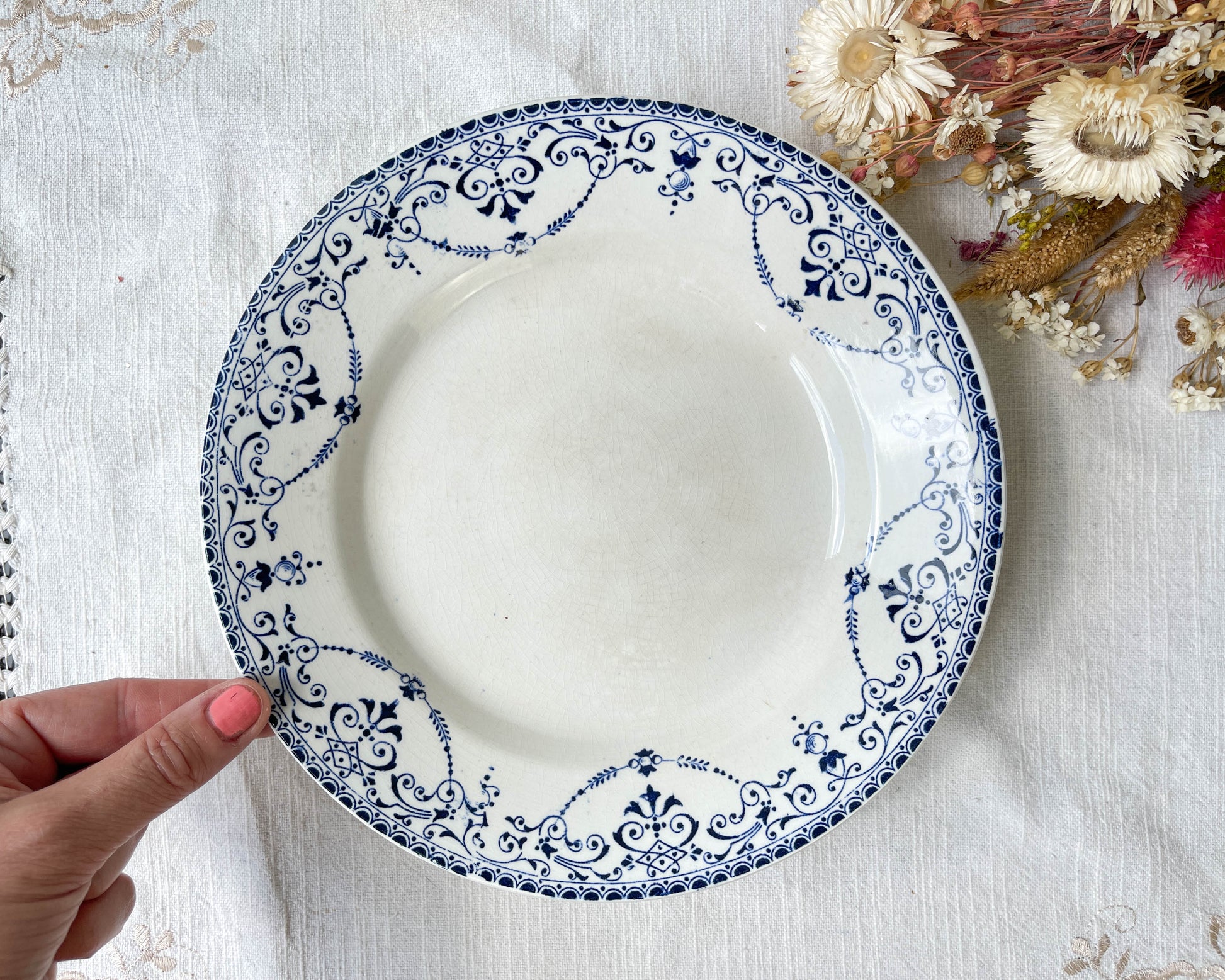 Plat piédouche vintage Terre de fer bleue Français