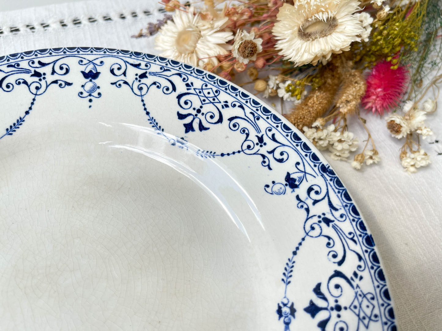 Plat piédouche vintage Terre de fer bleue Français