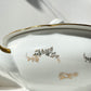 Soupière en porcelaine blanche dorée J&Ciem France 1950 motif fleuri