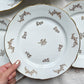 6 Assiettes plates en porcelaine blanches dorées J&Ciem France 1950 motif fleuri