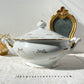 Soupière en porcelaine blanche dorée J&Ciem France 1950 motif fleuri