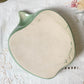 Plat céramique vintage forme pomme verte 1950