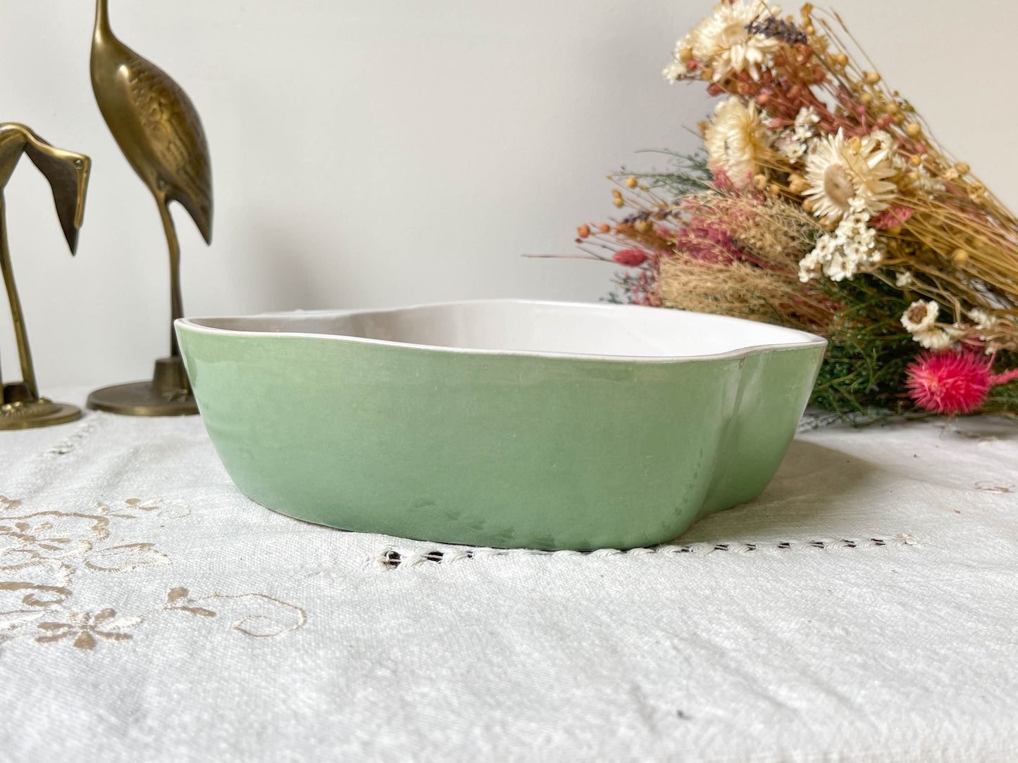 Plat céramique vintage forme pomme verte 1950