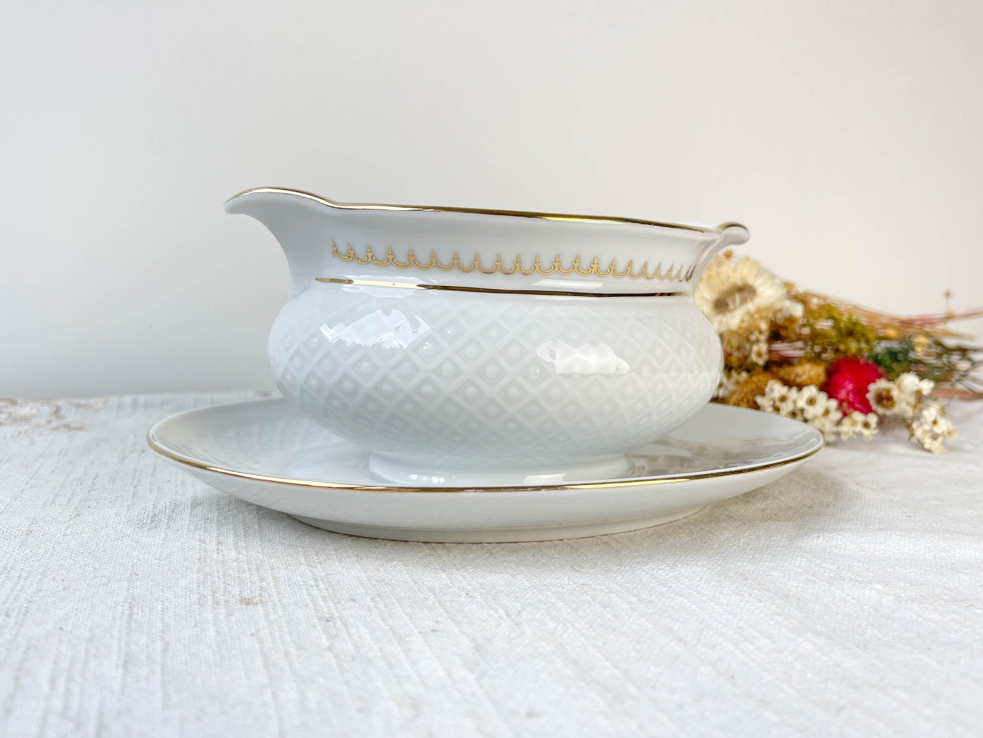 Saucière porcelaine blanche dorée BAVARIA modèle "Annabell"