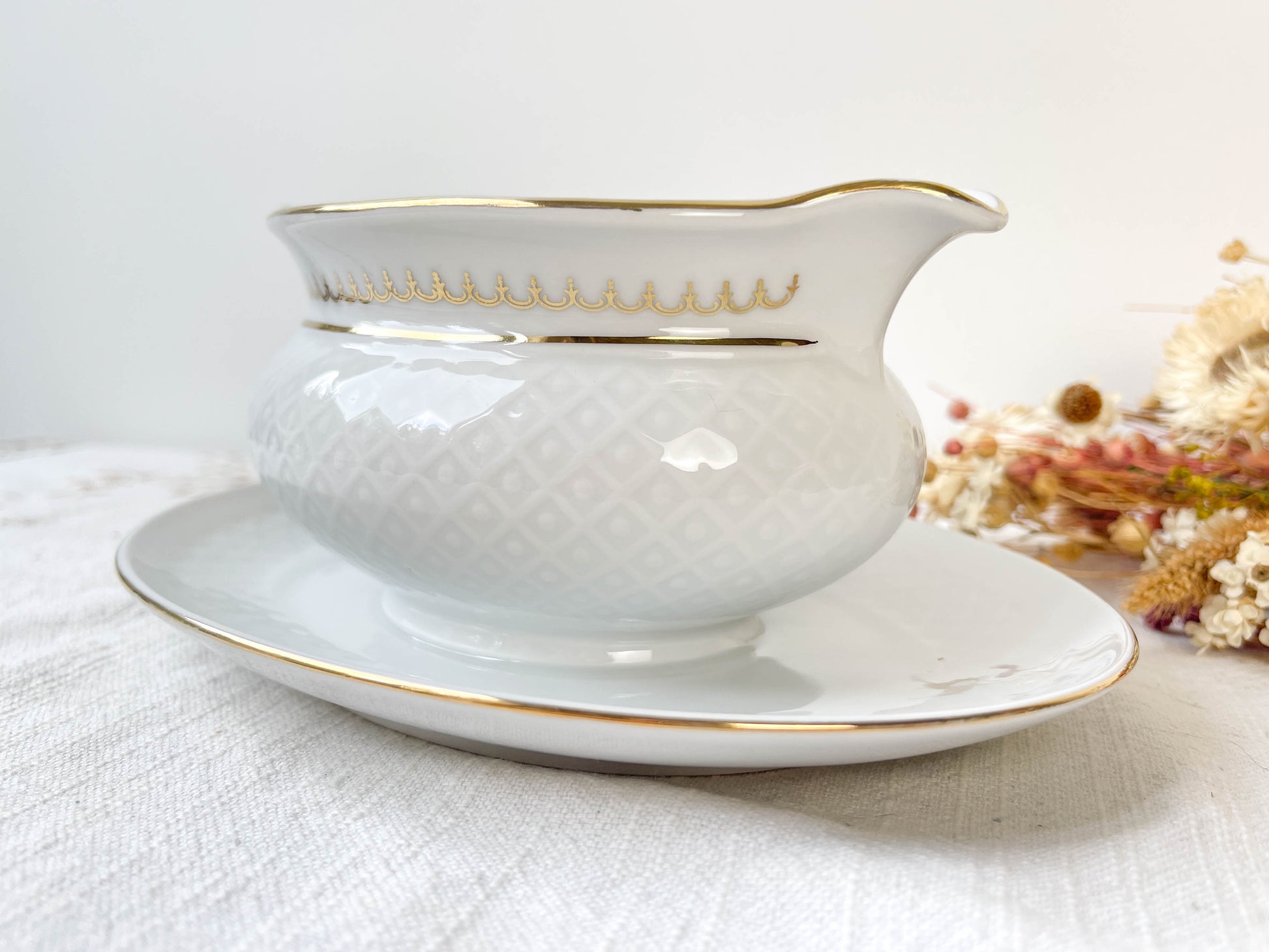 Saucière porcelaine blanche dorée BAVARIA modèle "Annabell"