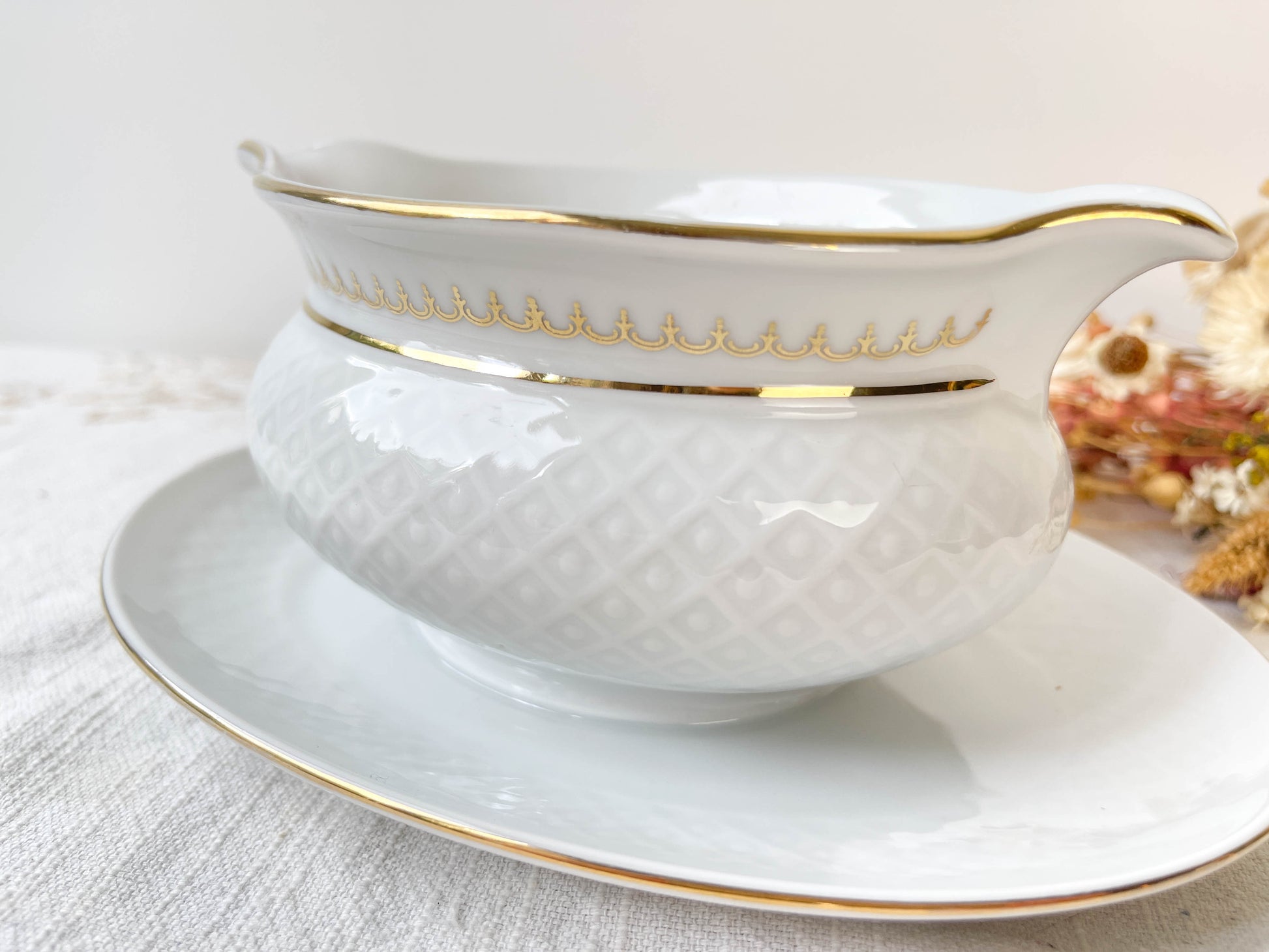 Saucière porcelaine blanche dorée BAVARIA modèle "Annabell"