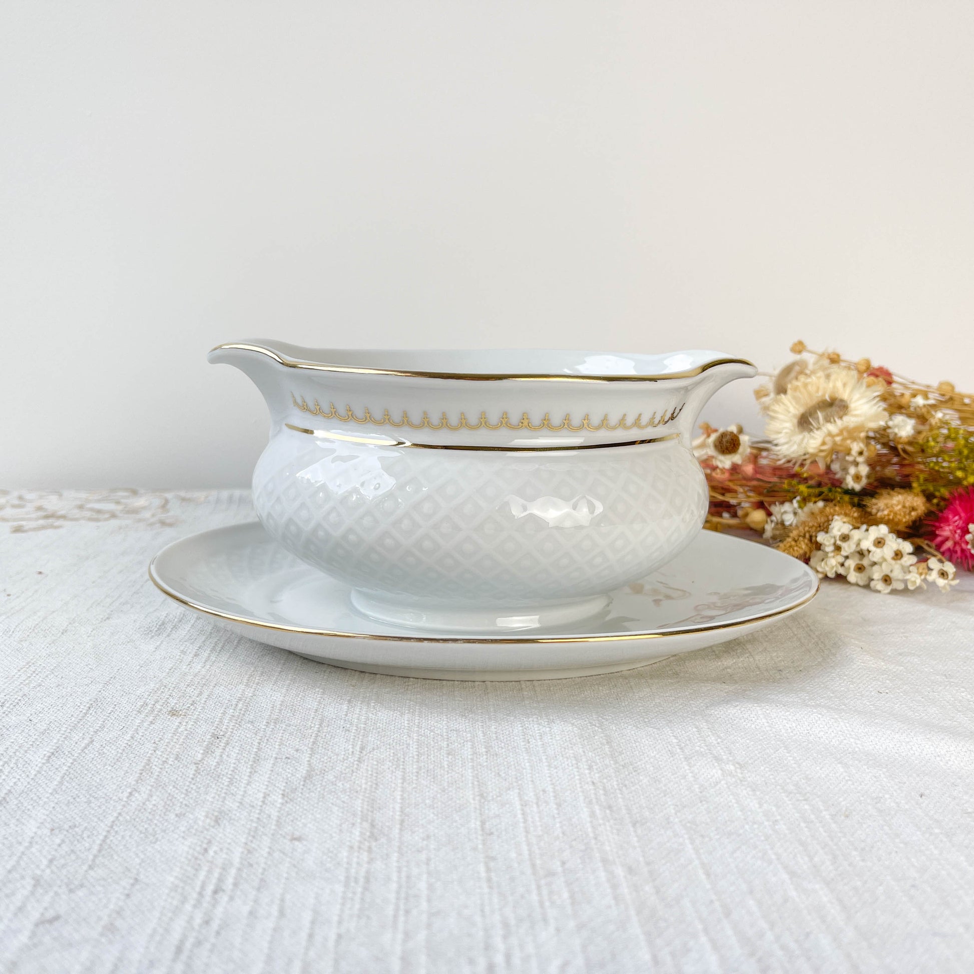 Saucière porcelaine blanche dorée BAVARIA modèle "Annabell"