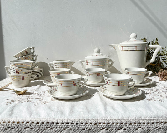 Service à thé vintage en porcelaine blanche à rayures Moulin des Loups Orcerame modèle "Richelieu"