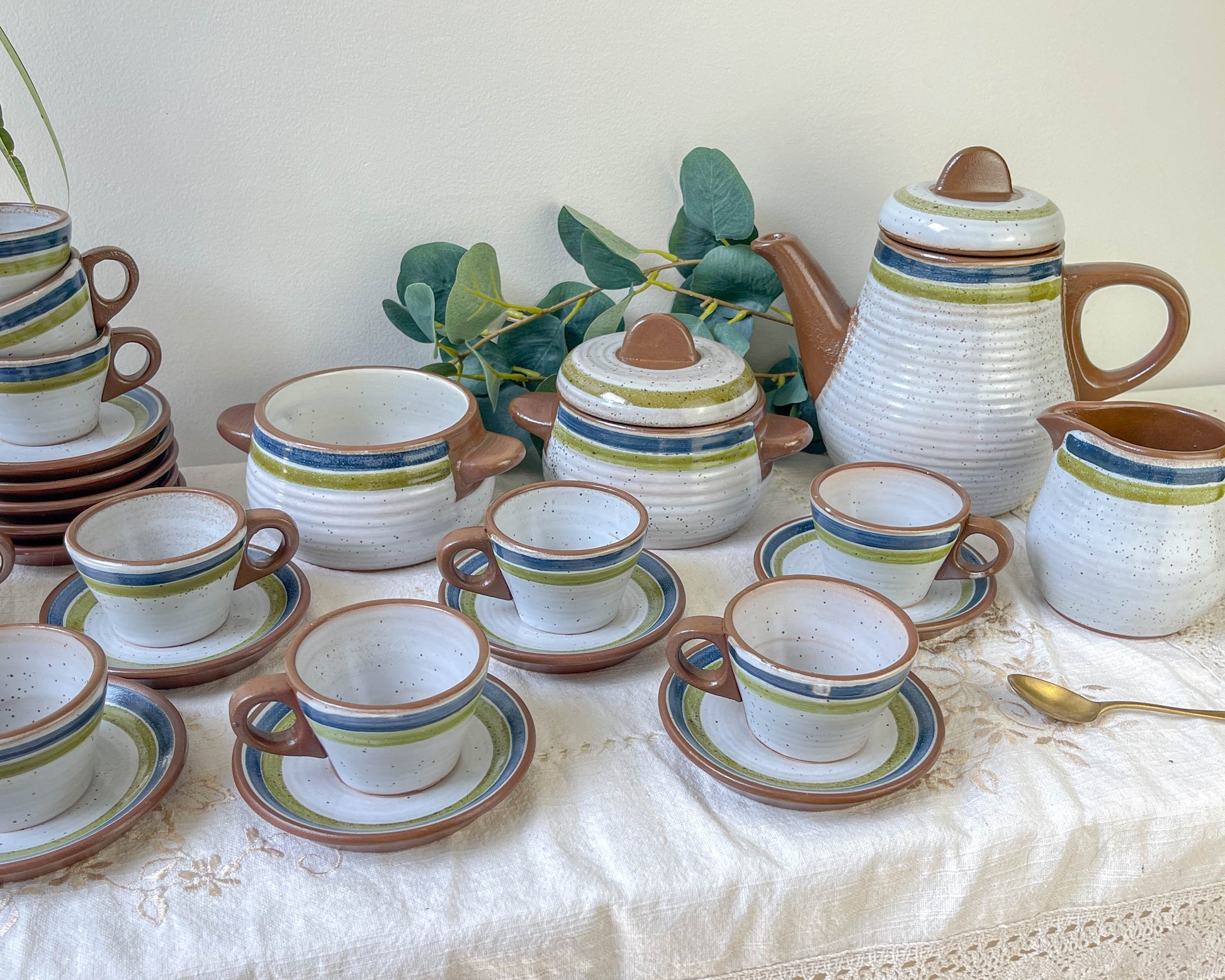 Service à café vintage en grès moucheté gris rayures vertes bleues des années 1950 - Tasses à café en grès vintage - théière vintage grès