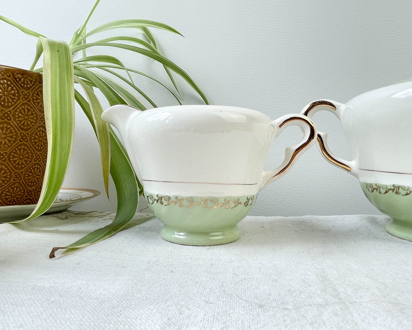 Service à thé/café vintage en porcelaine blanche verte dorée SALINS made in France