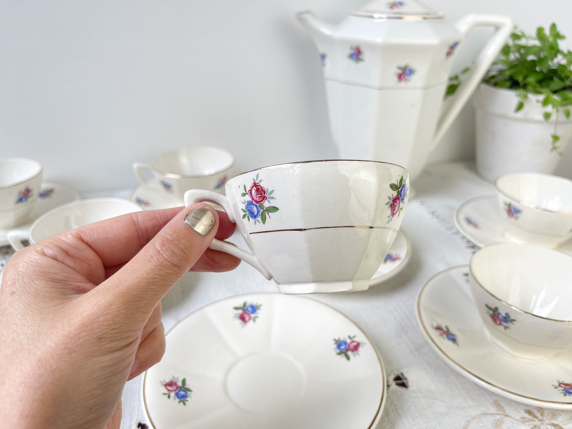 Service à thé vintage en porcelaine fleurie DIGOIN SARREGUEMINES