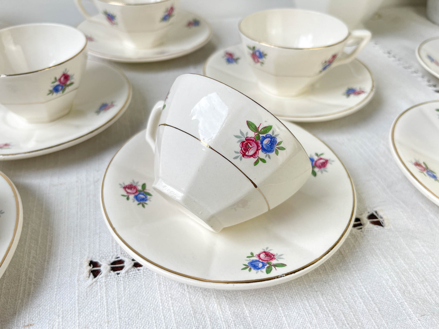 Service à thé vintage en porcelaine fleurie DIGOIN SARREGUEMINES