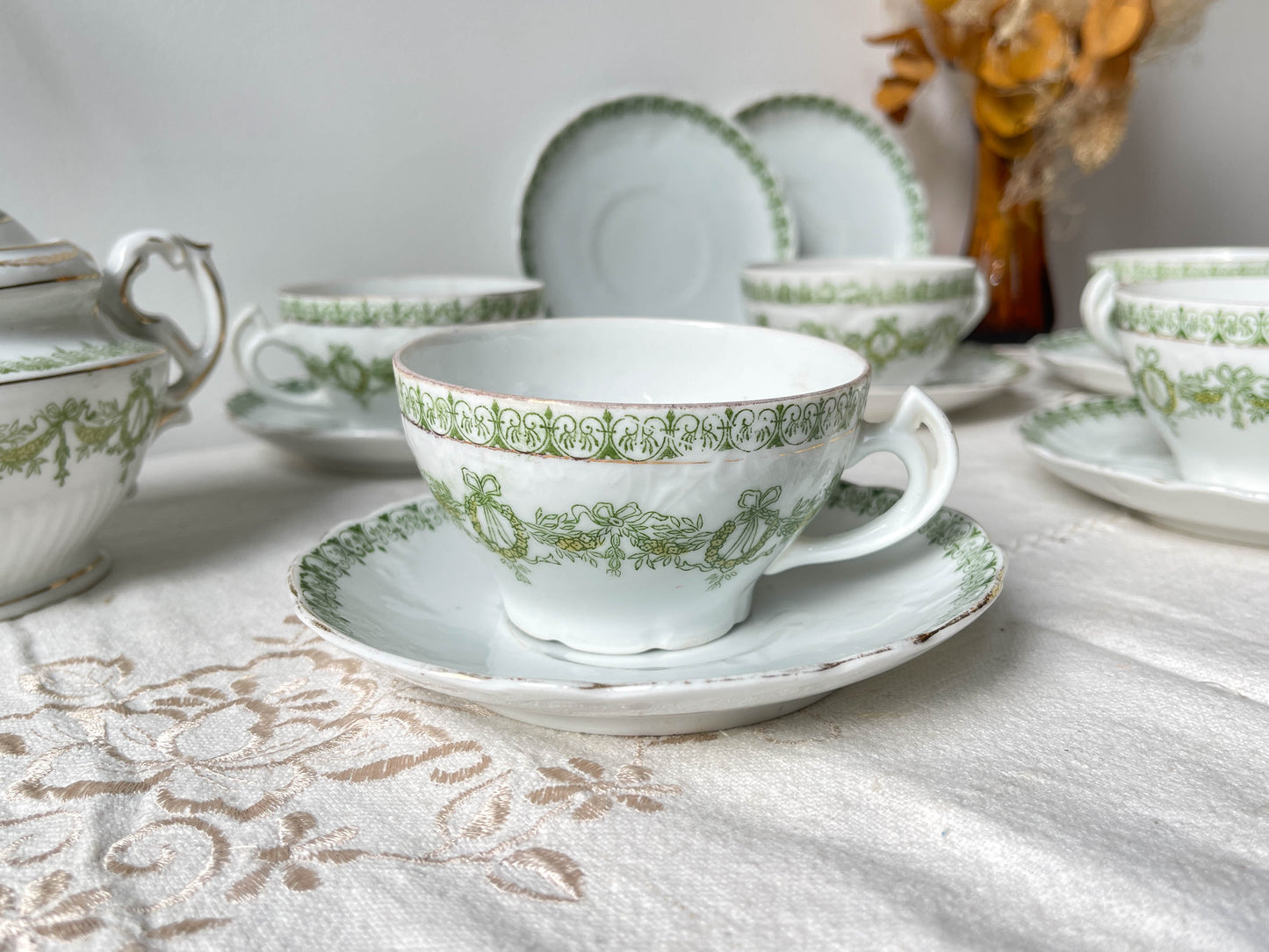Service à thé/café vintage en porcelaine blanche verte doré XIXème