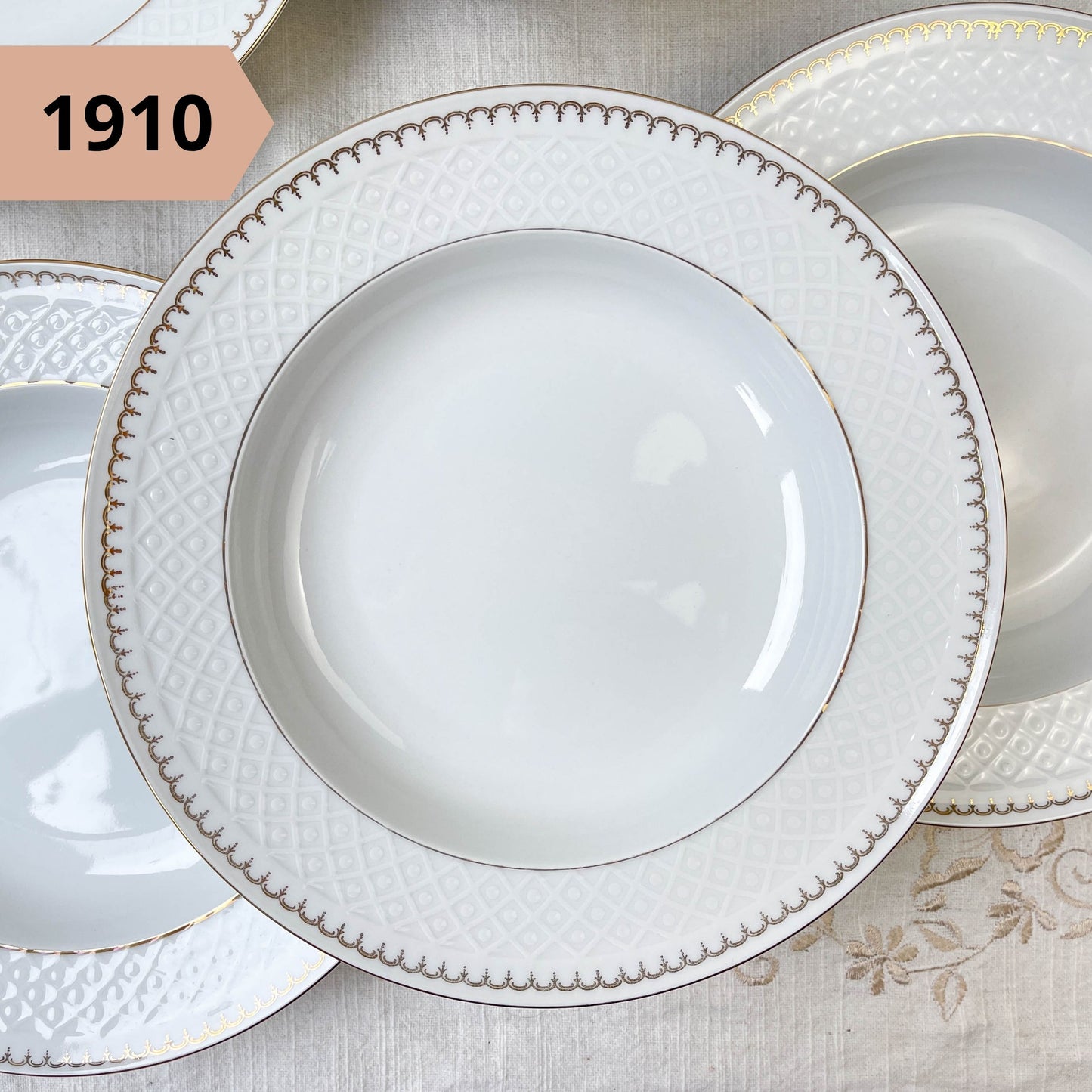 Assiette CREUSE vintage PORCELAINE blanche, dorée – vendue à l’UNITÉ