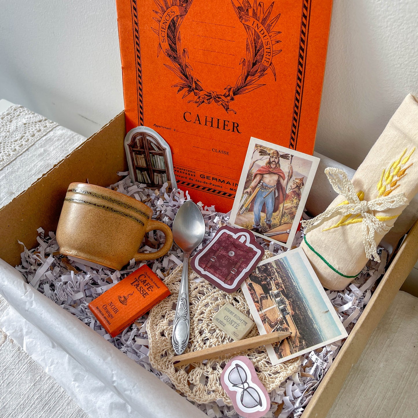 Box Mystère Vintage Ecole Buissonnière