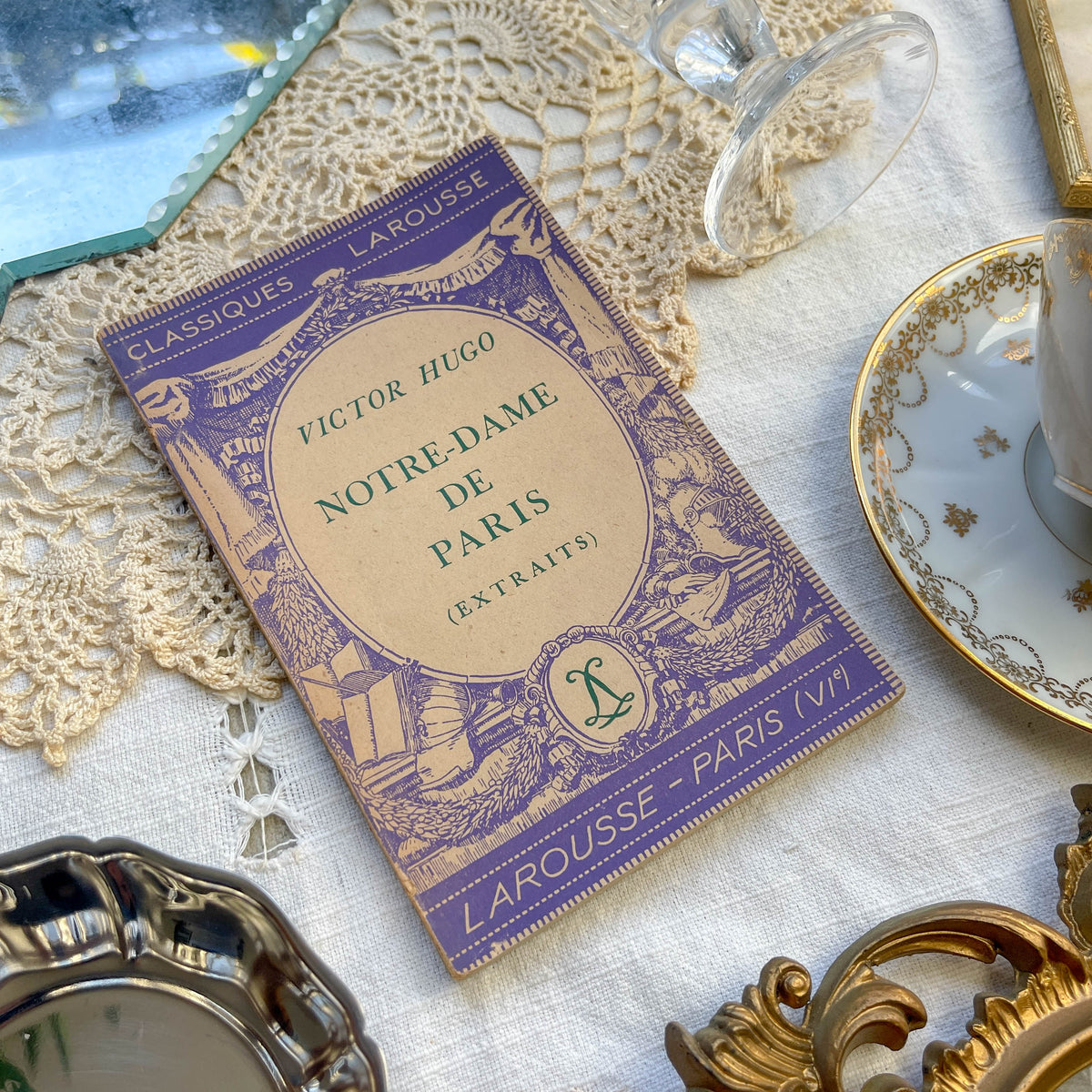 Box Mystère Vintage | 5 à 7 Trésors Rétro – Coffret Surprise & Cadeau Original