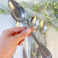 Ensemble de 8 cuillères à soupe vintage en métal argenté