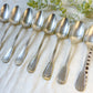 Ensemble de 8 cuillères à soupe vintage en métal argenté
