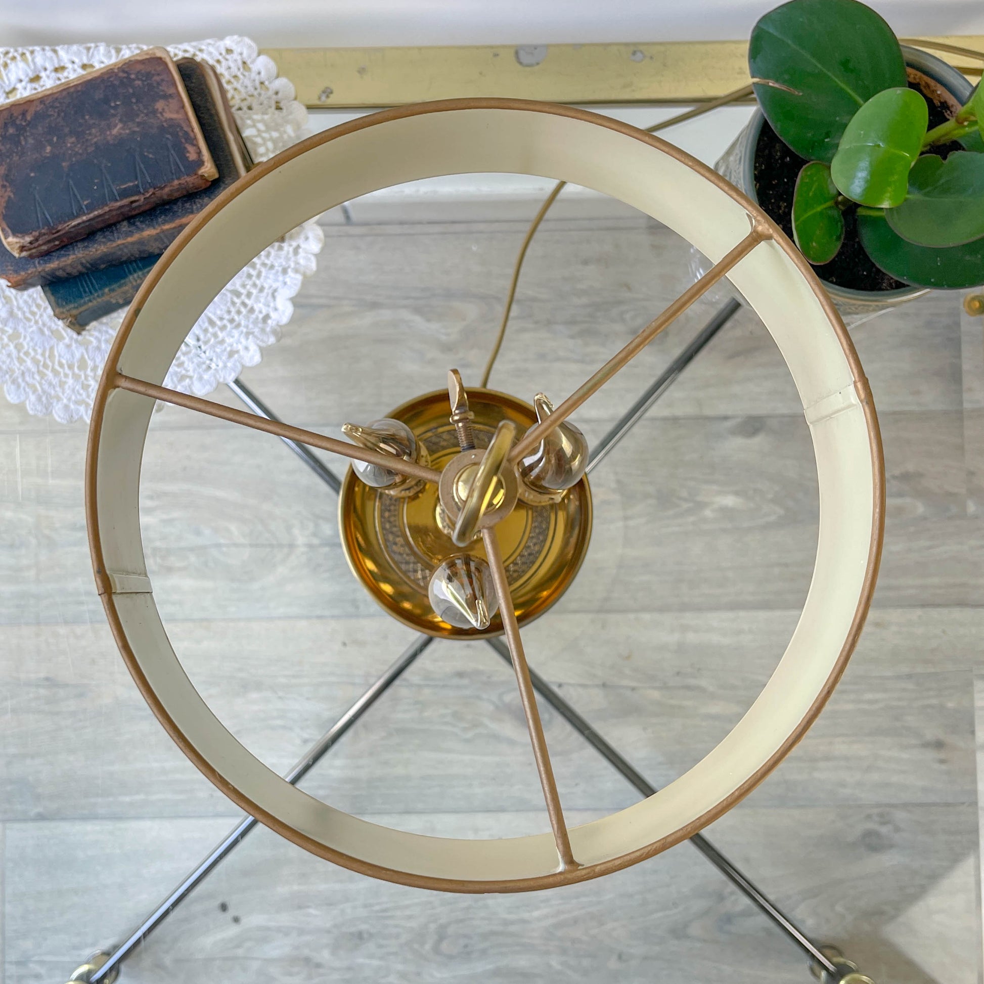 Lampe bouillotte vintage style Empire – bronze doré & abat-jour vert laurier – 3 bras bougie