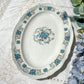 Plat oval Moulin des loups orchis sévigné motif fleuri bleu gris