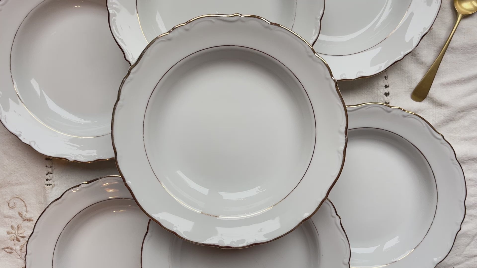 7 Assiettes creuses porcelaine blanche dorée Française Winterling BAVARIA