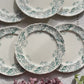 Lot de 6 assiettes plates anciennes en Terre de Fer, modèle 'Lilas' de la manufacture Longchamp – faïence blanche à décor floral bleu, France, fin XIXe siècle