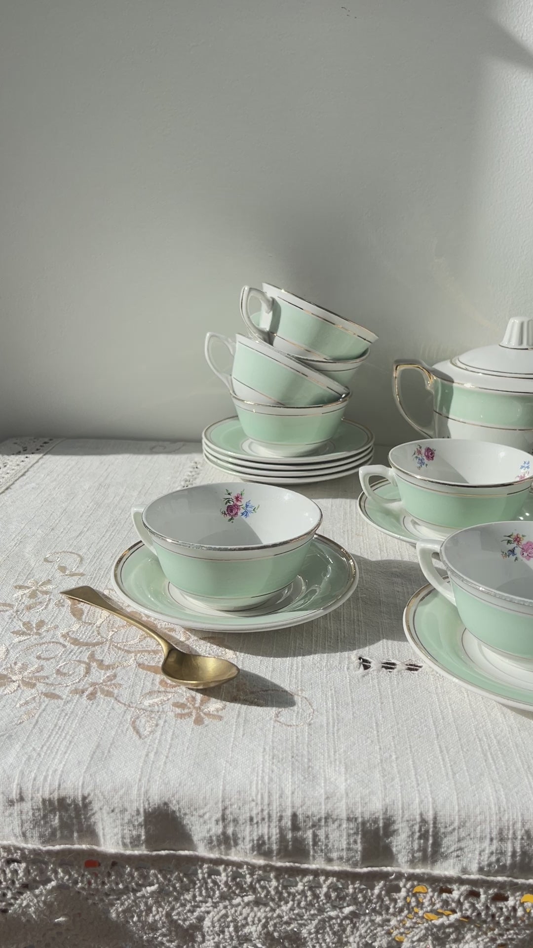 Service à thé/café vintage en porcelaine blanche verte fleurie SALINS made in France 