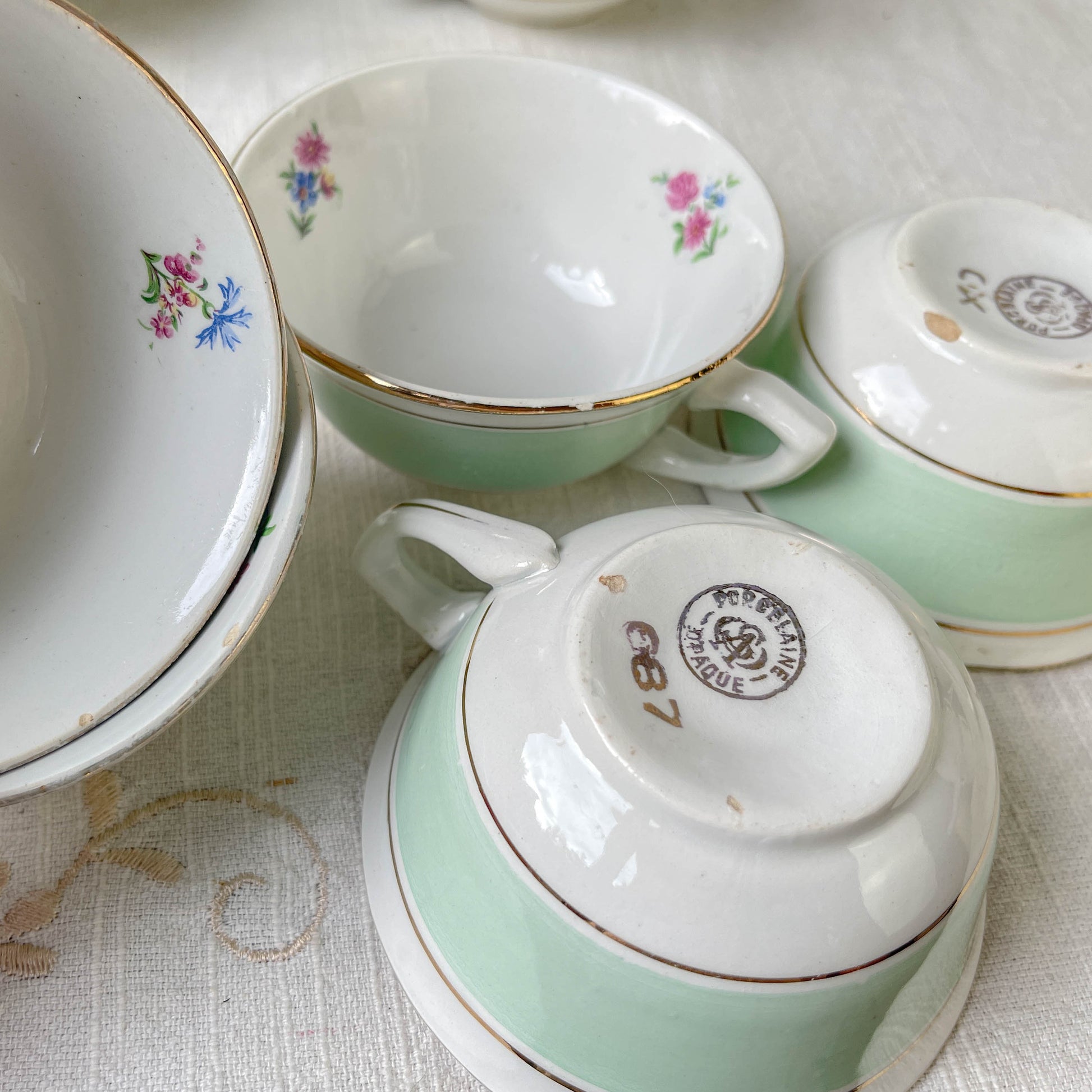 Service à thé/café vintage en porcelaine blanche verte fleurie SALINS made in France 