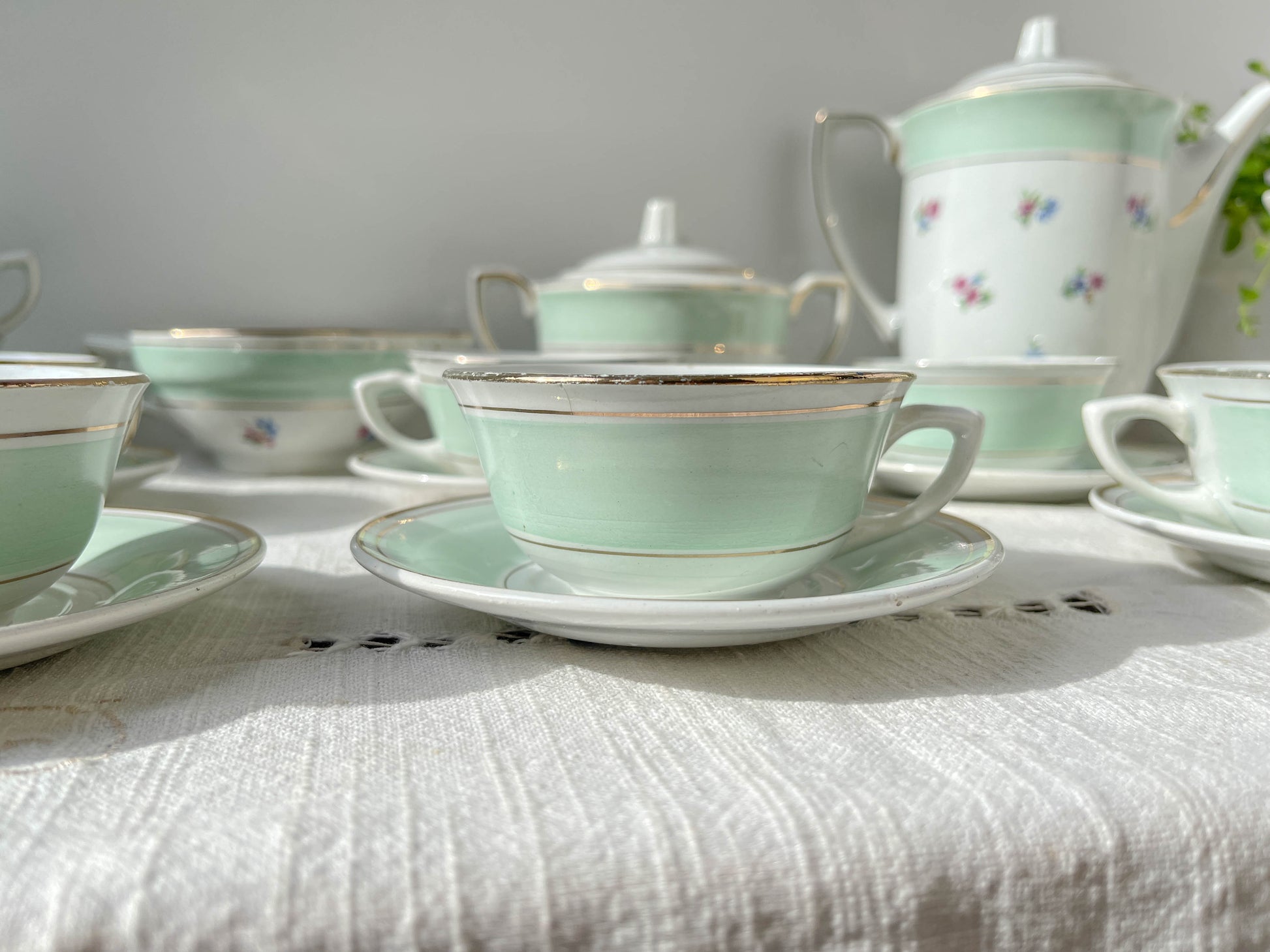 Service à thé/café vintage en porcelaine blanche verte fleurie SALINS made in France 