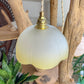 Suspension baladeuse abat-jour en verre dépoli vintage ambré – Lumière douce – Personnalisable