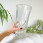 Vase vintage en cristal motif ciselé