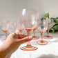7 verres à eau vintage en verre rose à facettes – Années 1950 – Élégance française