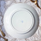 Plat rond Terre de fer Katecrown motif fleuris bleu