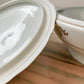 Soupière en porcelaine de Berry Blanche doré