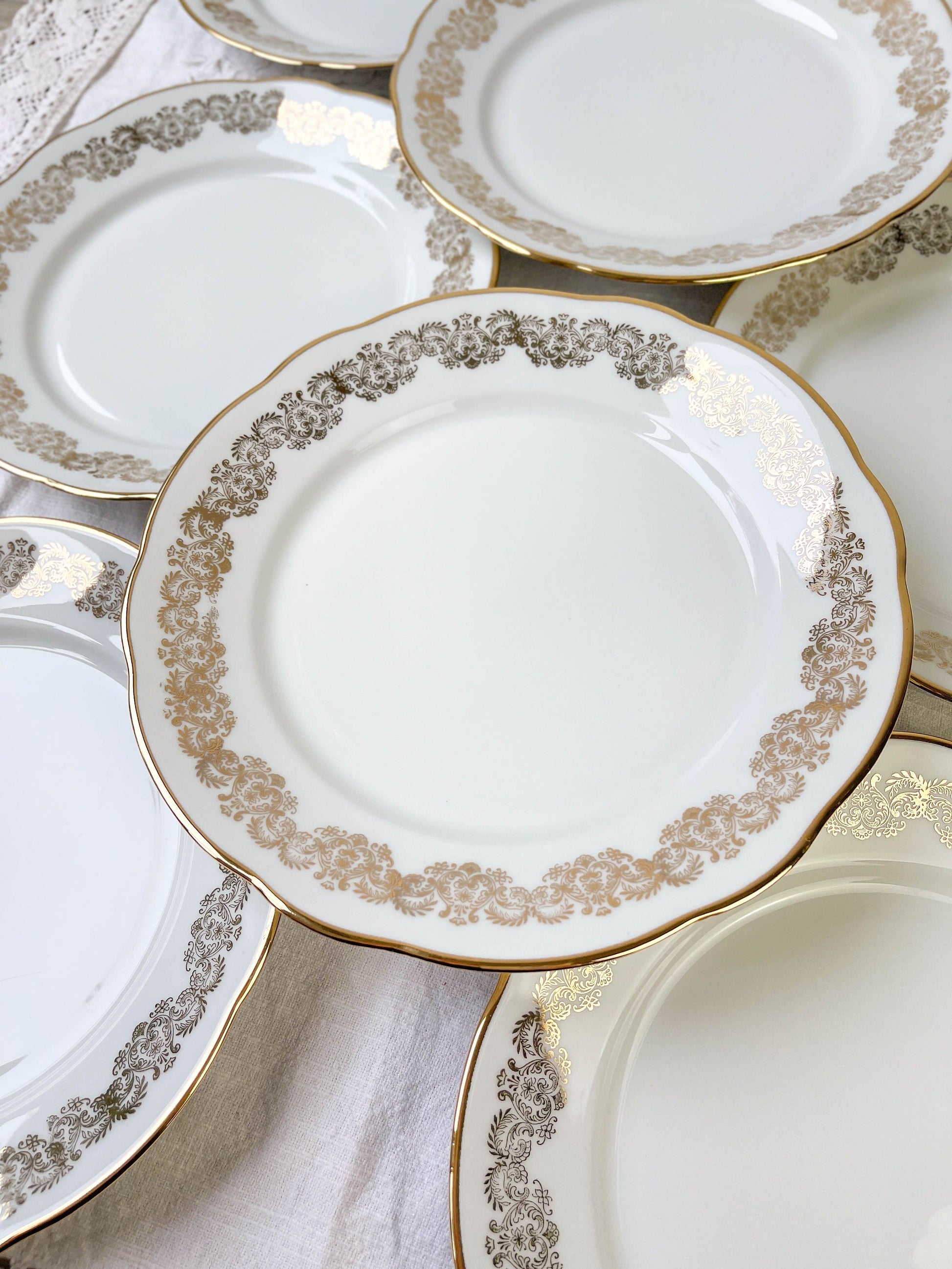 6 Assiettes plates en porcelaine blanche doré CHAUVIGNY LIMOGES - violn.fr